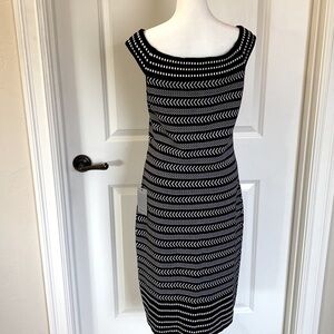 NWT Vince Camuto dress Midi women’s black white off shoulder Bodycon Party Sz L